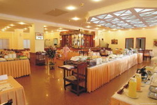DALAT GOLF HOTEL (Ðalạt)